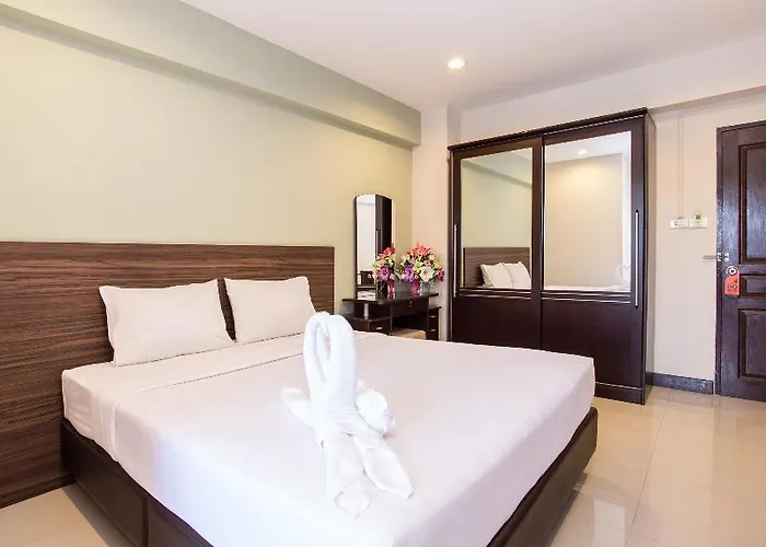 14 Avenue Hotel 3*