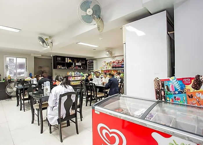 14 Avenue 3*