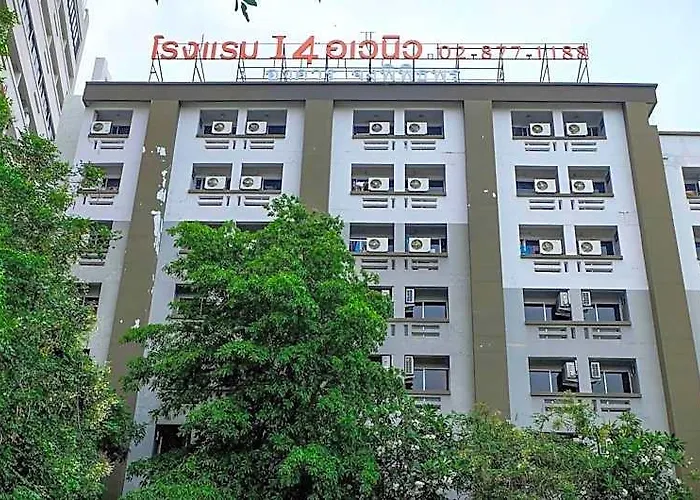Hotel 14 Avenue 3*
